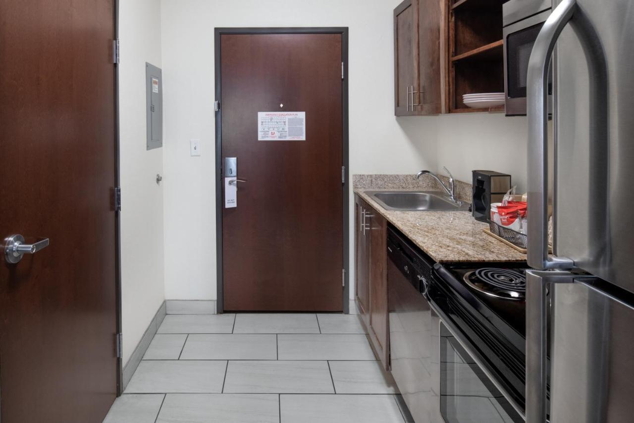 Home Away Kitchen Suites Enid Dış mekan fotoğraf