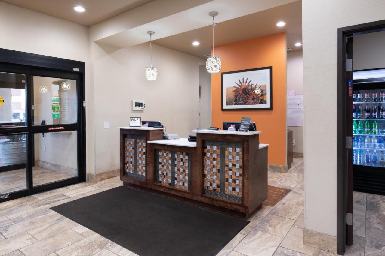 Home Away Kitchen Suites Enid Dış mekan fotoğraf